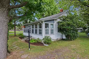 518 Lossing Ave, Colonial Beach, VA 22443 - Photo 1