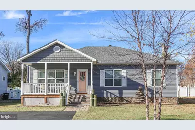 21 10th Street, Colonial Beach, VA 22443 - Photo 1