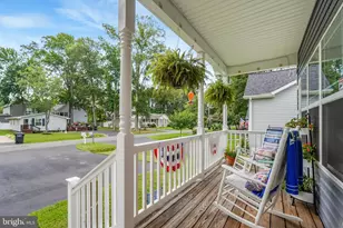 21 10th St, Colonial Beach, VA 22443 - Photo 5