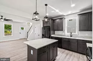 702 Taggart St, Colonial Beach, VA 22443 - Photo 11