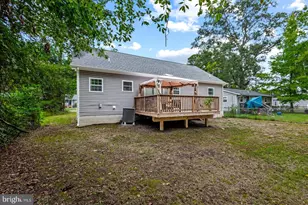58 Pine St, Colonial Beach, VA 22443 - Photo 7