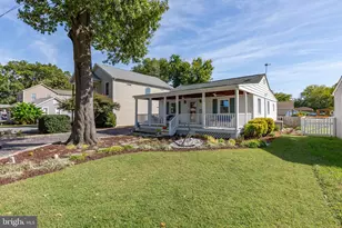 728 Marshall Ave, Colonial Beach, VA 22443 - Photo 1
