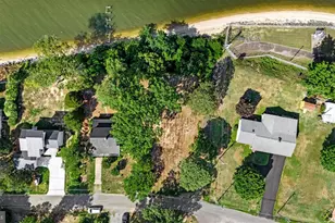 3101 Riverview Dr, Colonial Beach, VA 22443 - Photo 9