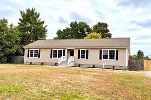 55 Latane Dr, Colonial Beach, VA 22443 - Photo 1
