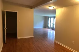 21 S Stewart St, Winchester, VA 22601 - Photo 3