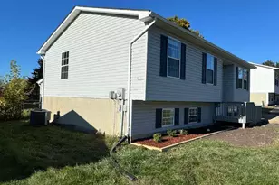 419 Summit Ave, Winchester, VA 22601 - Photo 3