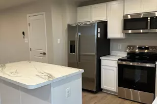 645 Laurelwood Cir, Winchester, VA 22601 - Photo 5