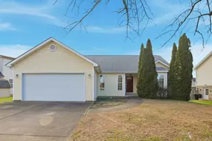 309 W Tevis St, Winchester, VA 22601 - Photo 1