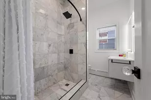 40 E Piccadilly, Winchester, VA 22601 - Photo 5