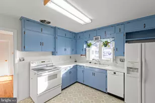 307 Fox Dr, Winchester, VA 22601 - Photo 13