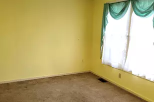 13 E Hart St, Winchester, VA 22601 - Photo 3