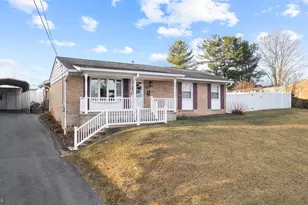 945 Allen Dr, Winchester, VA 22601 - Photo 1