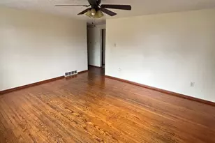 136 Locust Ave, Winchester, VA 22601 - Photo 3