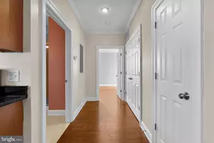 25 E Boscawen St, Winchester, VA 22601 - Photo 9