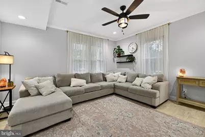 25 W Southwerk Street, Winchester, VA 22601 - Photo 9