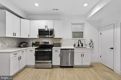 25 W Southwerk Street, Winchester, VA 22601 - Photo 15