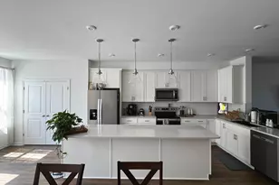 623 Hemsworth Ln, Winchester, VA 22601 - Photo 3