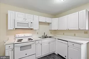 106 W Southwerk St, Winchester, VA 22601 - Photo 17