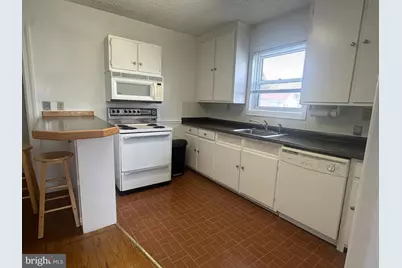 811 S Braddock Street #6, Winchester, VA 22601 - Photo 3