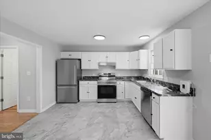 19 W Germain St, Winchester, VA 22601 - Photo 13