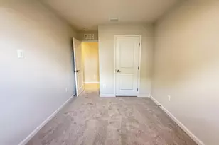 647 Laurelwood Cir, Winchester, VA 22601 - Photo 15