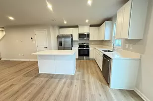 647 Laurelwood Cir, Winchester, VA 22601 - Photo 3