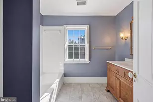 217 W Boscawen St, Winchester, VA 22601 - Photo 59