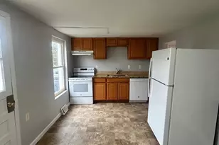 203 E Whitlock Ave, Winchester, VA 22601 - Photo 5