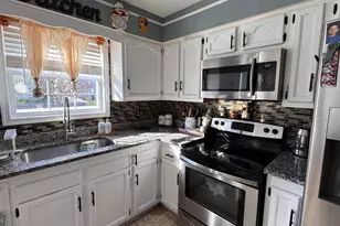 623 Smithfield Ave, Winchester, VA 22601 - Photo 7