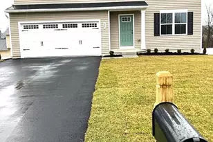 420 Circle Dr, Winchester, VA 22601 - Photo 1