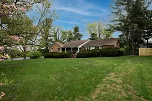 2700 Saratoga Dr, Winchester, VA 22601 - Photo 9