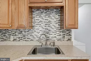 608 Dunlap St, Winchester, VA 22601 - Photo 9