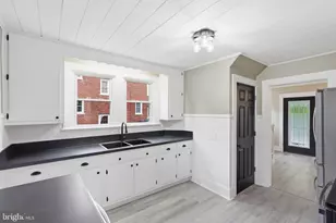 517 Dunlap St, Winchester, VA 22601 - Photo 9