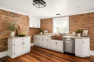 317 N Kent St, Winchester, VA 22601 - Photo 3