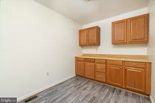 609 Ewell St, Winchester, VA 22601 - Photo 9