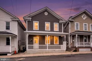 323 Fairview Ave, Winchester, VA 22601 - Photo 1
