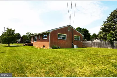 437 Beechcroft Road, Winchester, VA 22601 - Photo 5