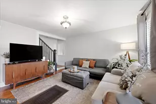 11 W Germain St, Winchester, VA 22601 - Photo 3