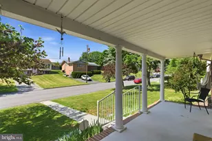 1004 Allen Dr, Winchester, VA 22601 - Photo 5