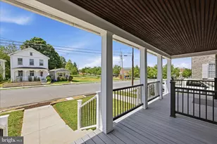 314 E Piccadilly St, Winchester, VA 22601 - Photo 3