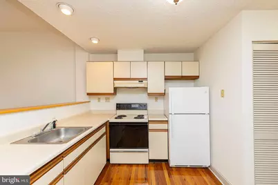 7 W Piccadilly Street #F, Winchester, VA 22601 - Photo 7