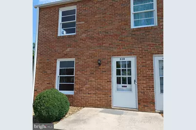 220 E Whitlock Avenue, Winchester, VA 22601 - Photo 1