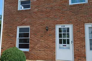 220 E Whitlock Ave, Winchester, VA 22601 - Photo 1