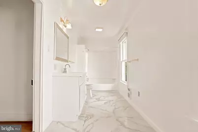 209 N Washington Street, Winchester, VA 22601 - Photo 83