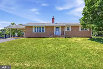 101 Locust Avenue, Winchester, VA 22601 - Photo 1