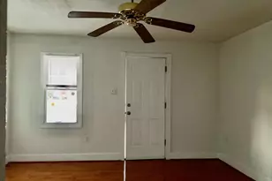 221 Baker St, Winchester, VA 22601 - Photo 9