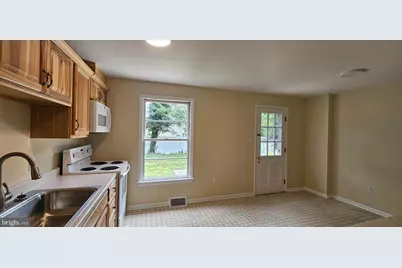 222 E Whitlock Avenue, Winchester, VA 22601 - Photo 5