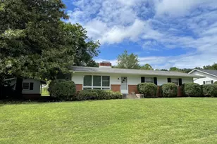 501 Fox Dr, Winchester, VA 22601 - Photo 1