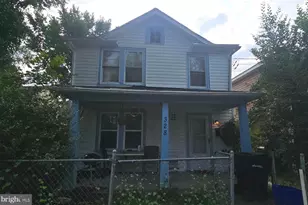 328 Smithfield Ave, Winchester, VA 22601 - Photo 1
