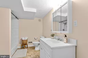 1412 S Loudoun St, Winchester, VA 22601 - Photo 25
